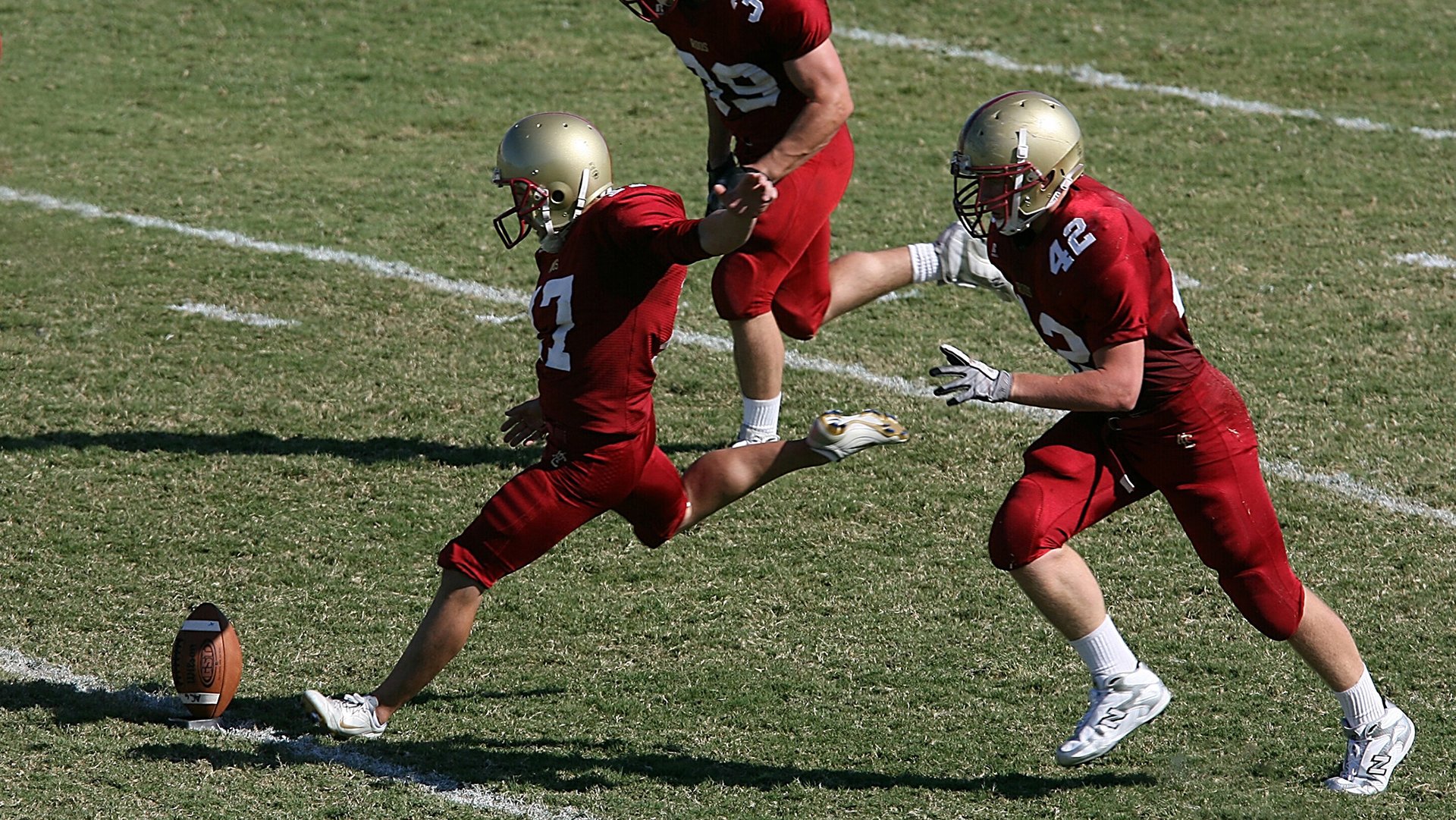 中超裁判水平亟需提升,确保比赛公平公正,中超裁判争议